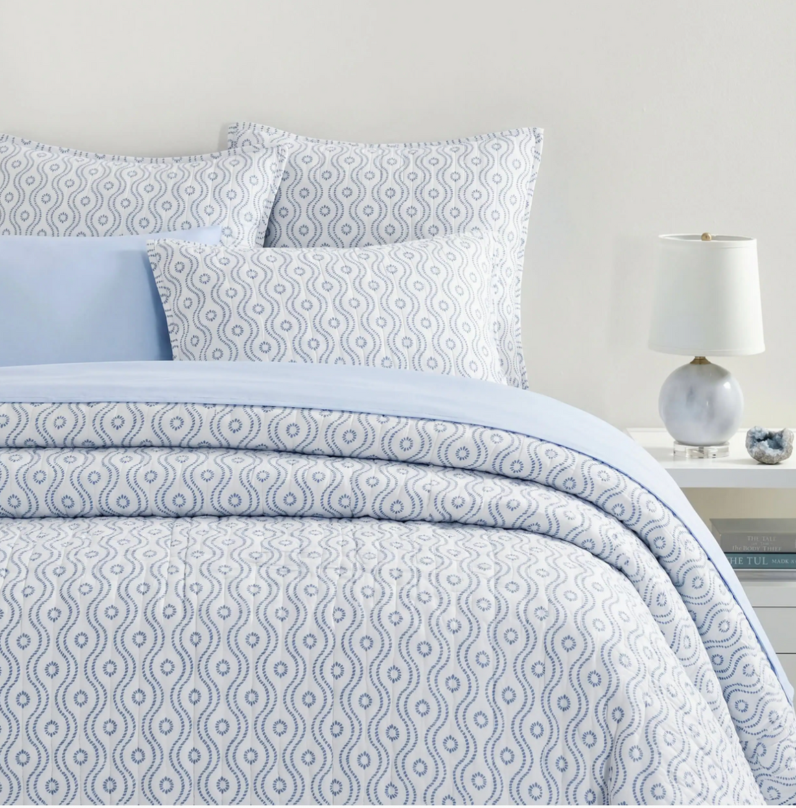 Amelia Coverlet