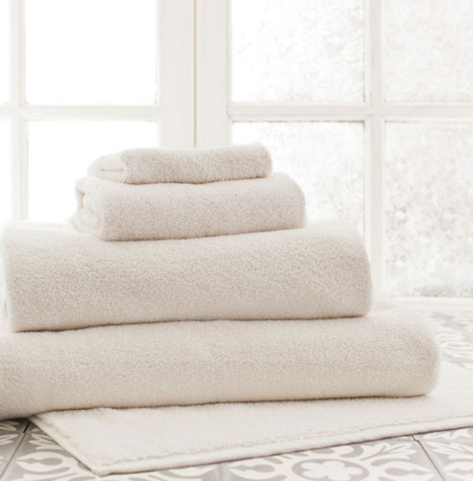 Signature Towel Set